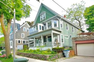 featured image of 2719 E Hartford Ave