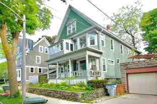 2719 E Hartford Ave - Photo 1 of 1