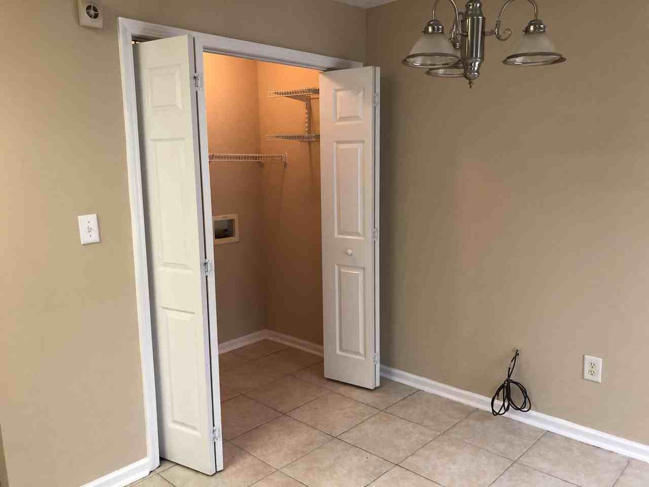 172 Harvest Court - 203Unit 203 #203 - Photo 3 of 7