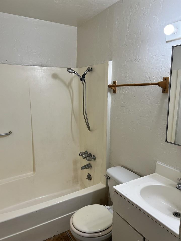 926 W Wedwick St #1 - Photo 2 of 20