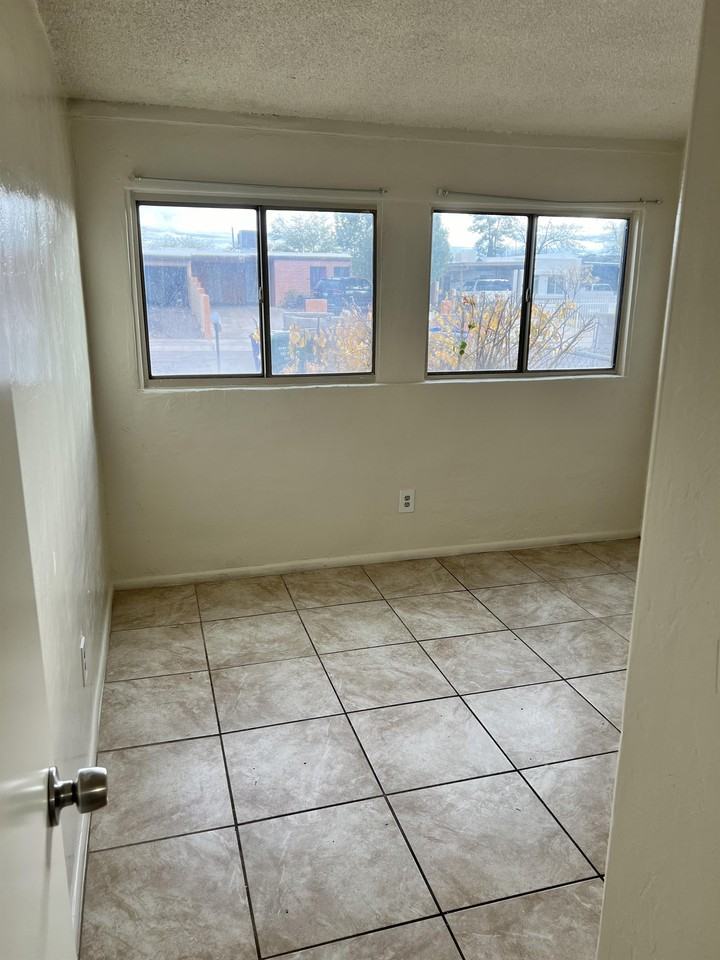 926 W Wedwick St #1 - Photo 6 of 22