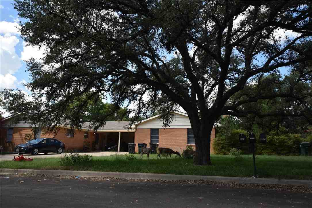 Hillyer St #1002 - Photo 2 of 13