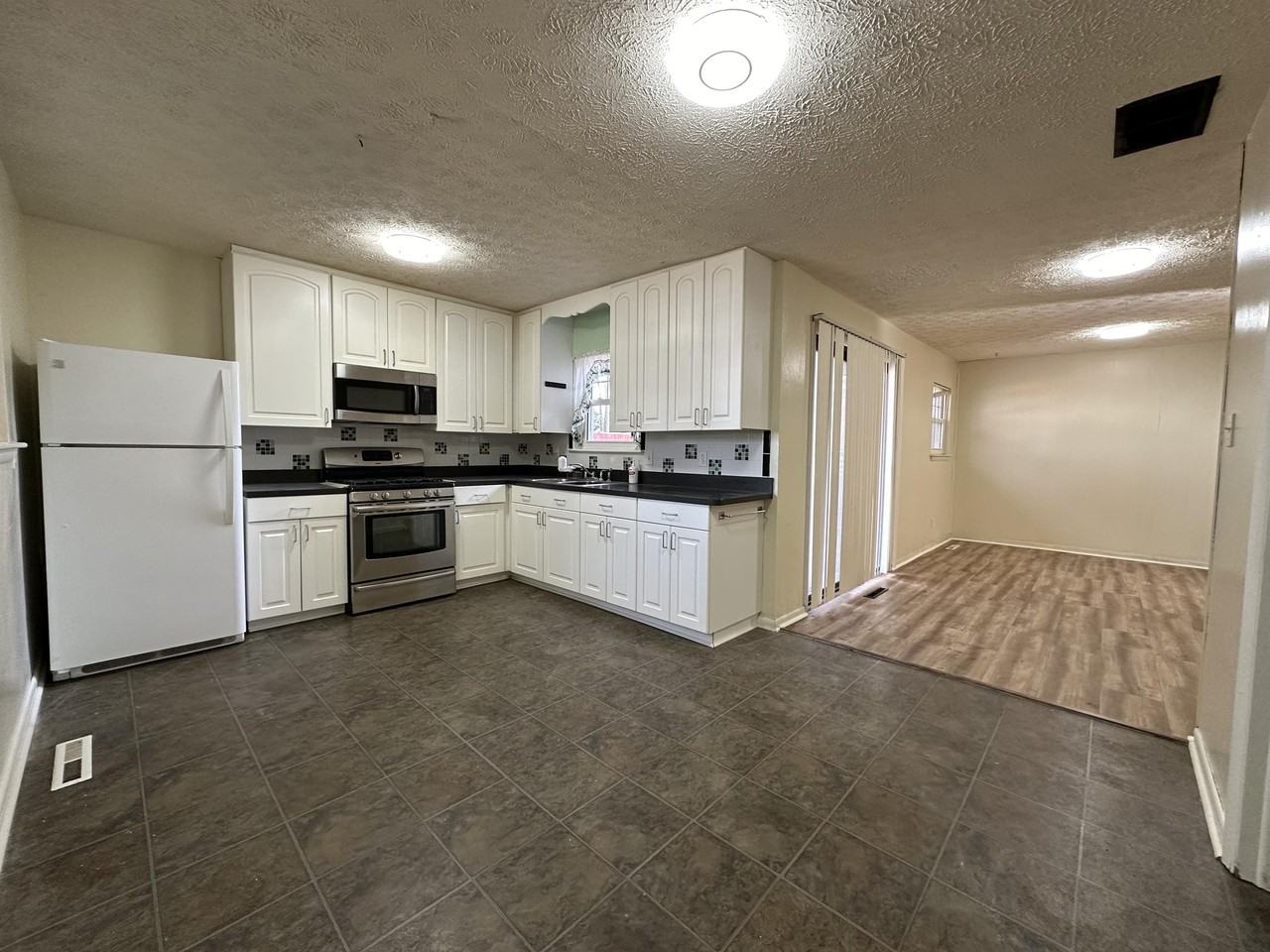 3252 Club House Rd #1 - Photo 6 of 21