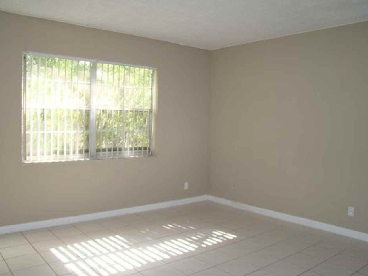 Sherwood Square by Symphony Management - Photo 2 of 18