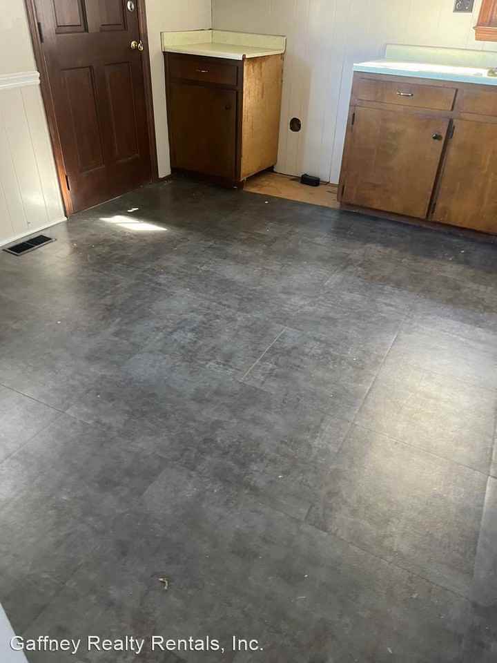 Piedmont St - Photo 3 of 28