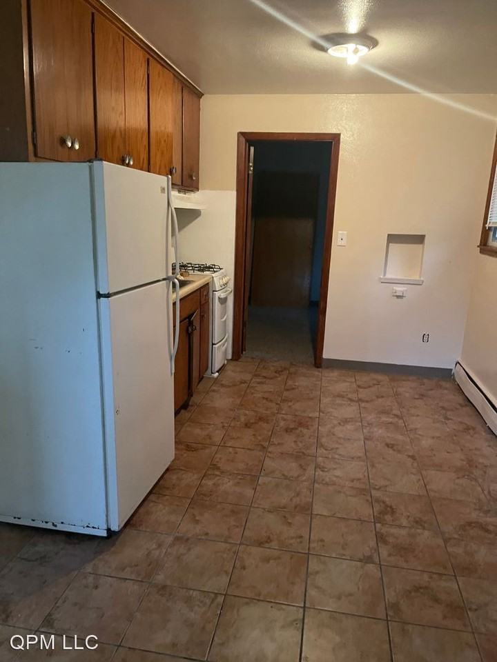 Stryker Apartments - Photo 3 of 8