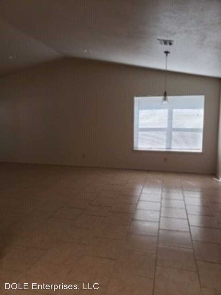 200 311 Rock Hollow Apartments in Ada, OK 74820 Zumper