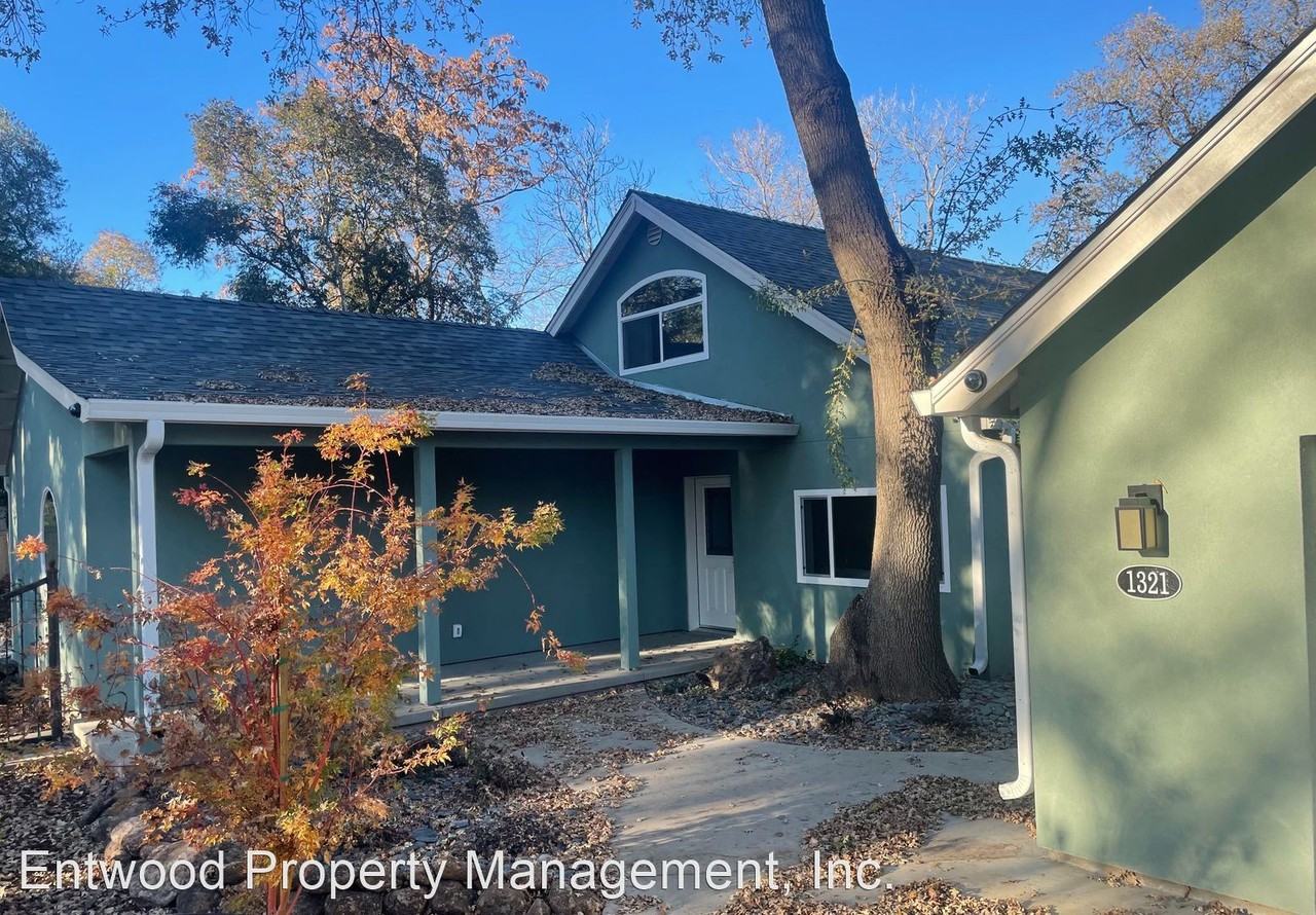 1319/1321 Normal Ave - Photo 3 of 3