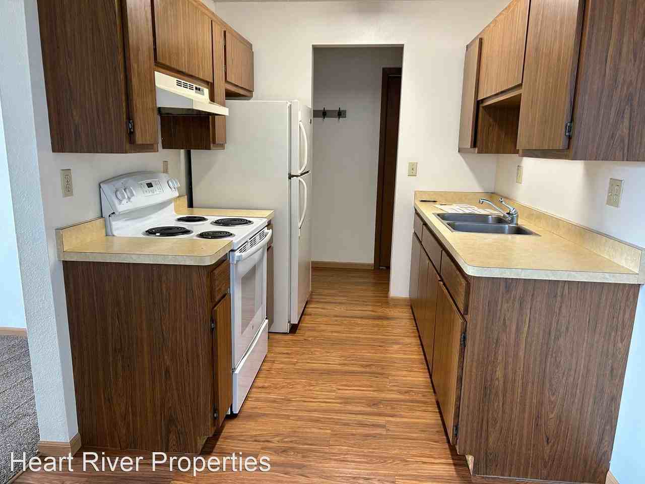 1369/1425 14th St W - Photo 2 of 3