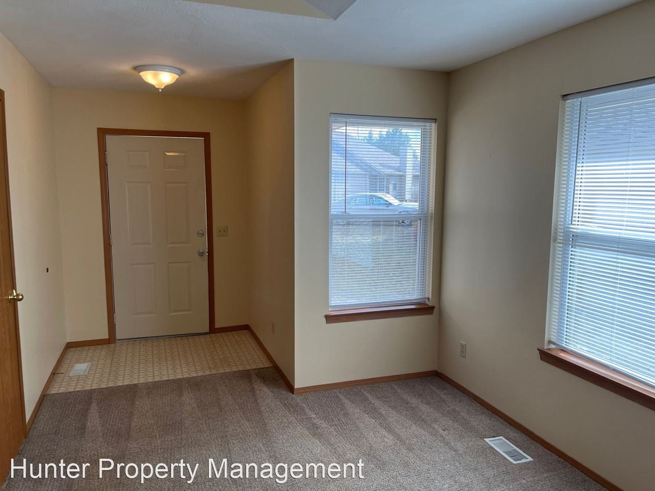402-404  Brooktrail - Photo 2 of 13