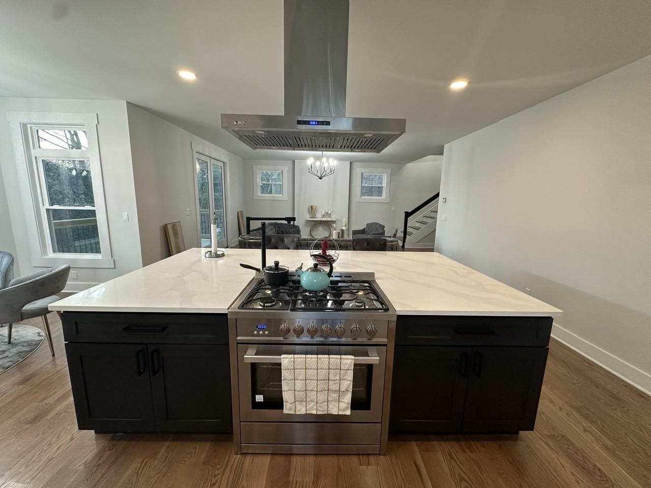 Telhurst St Sw - Photo 2 of 27