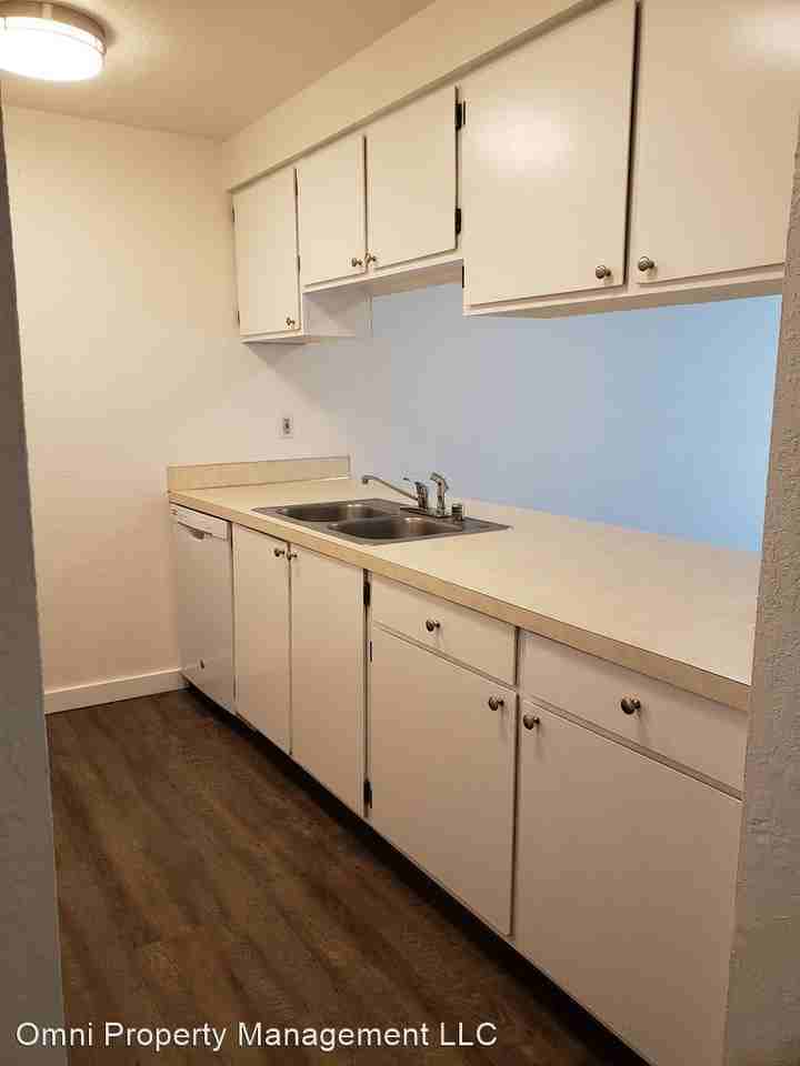 1601/1605 Texas Street - Photo 3 of 21