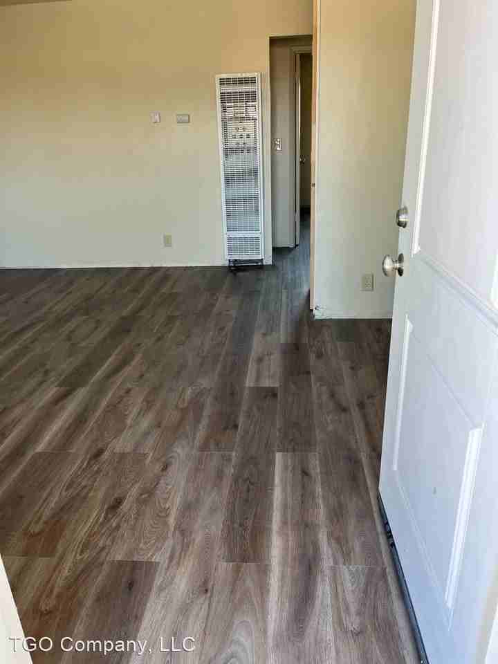 Breezeway Apartments - Photo 2 of 5