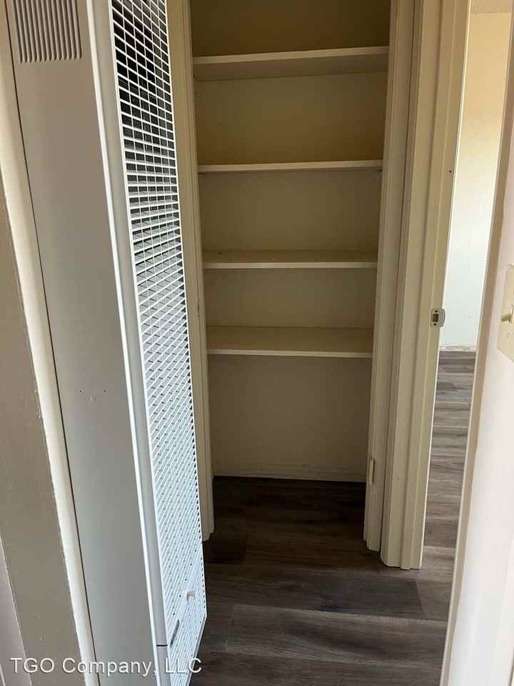 Breezeway Apartments - Photo 3 of 5