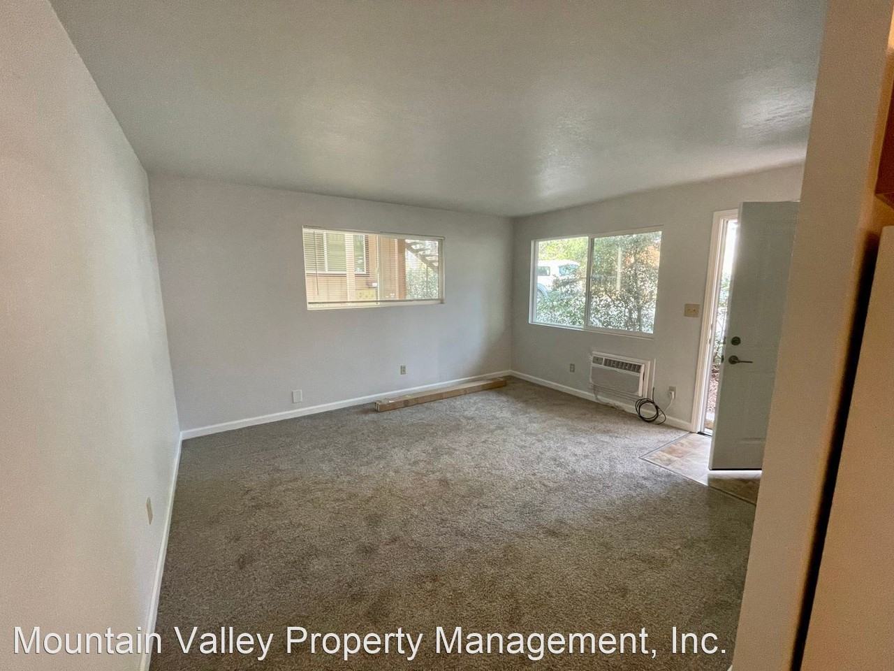 Kate Hays Apartments - Photo 3 of 11