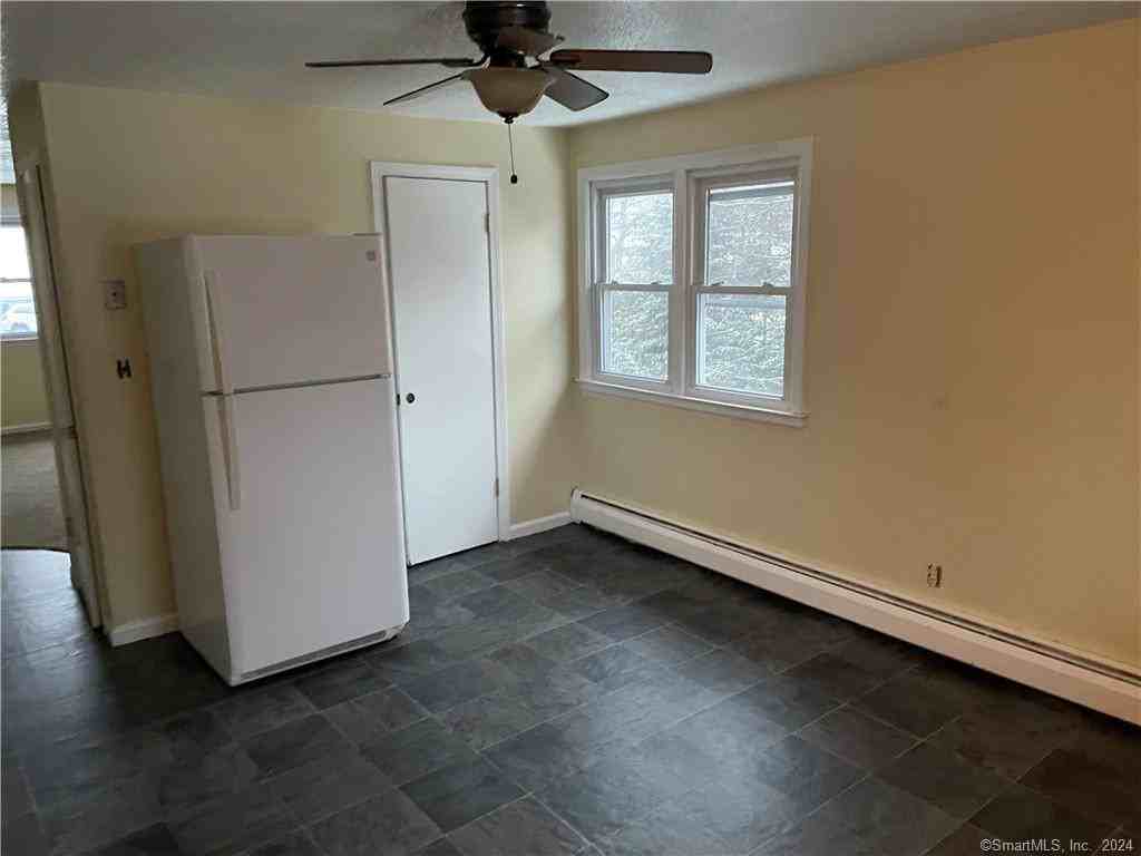 49 Russell Ave - Photo 3 of 6