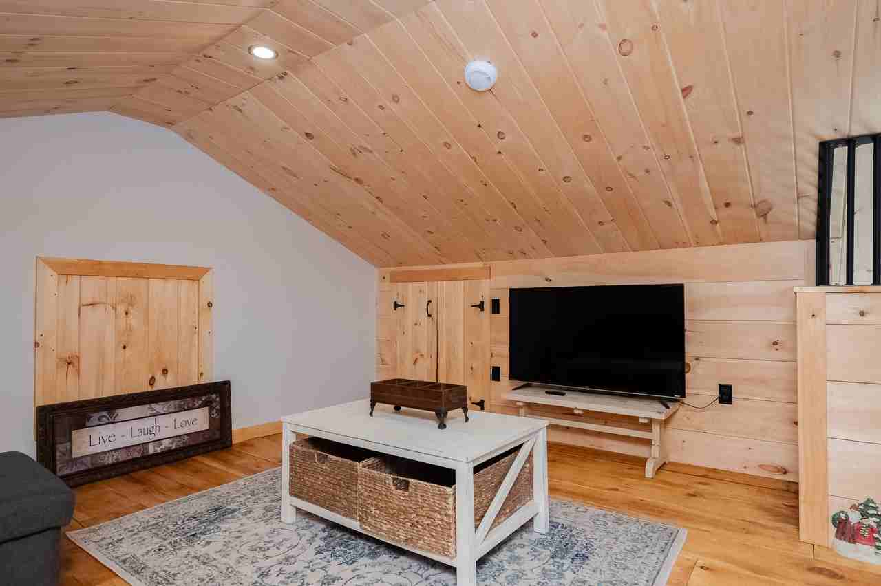 4 Mclean Ln - Photo 2 of 29