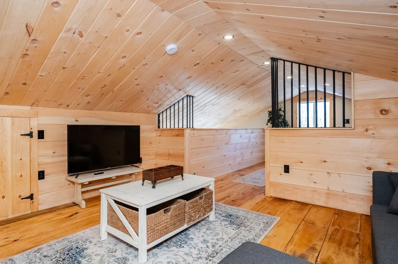 4 Mclean Ln - Photo 3 of 29