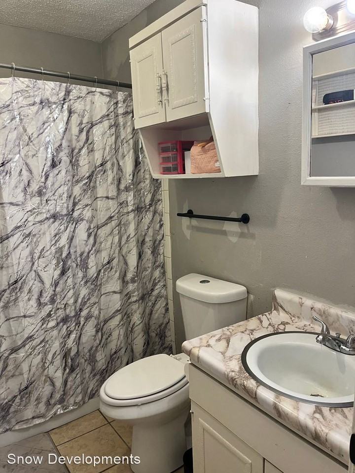 Westlawn - Photo 3 of 9