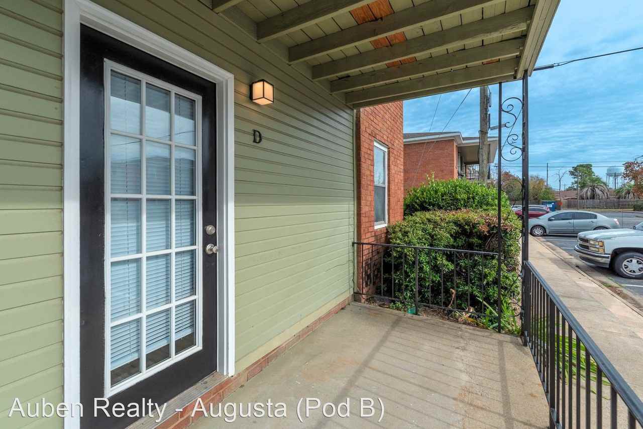 Tobacco Rd - Photo 2 of 4