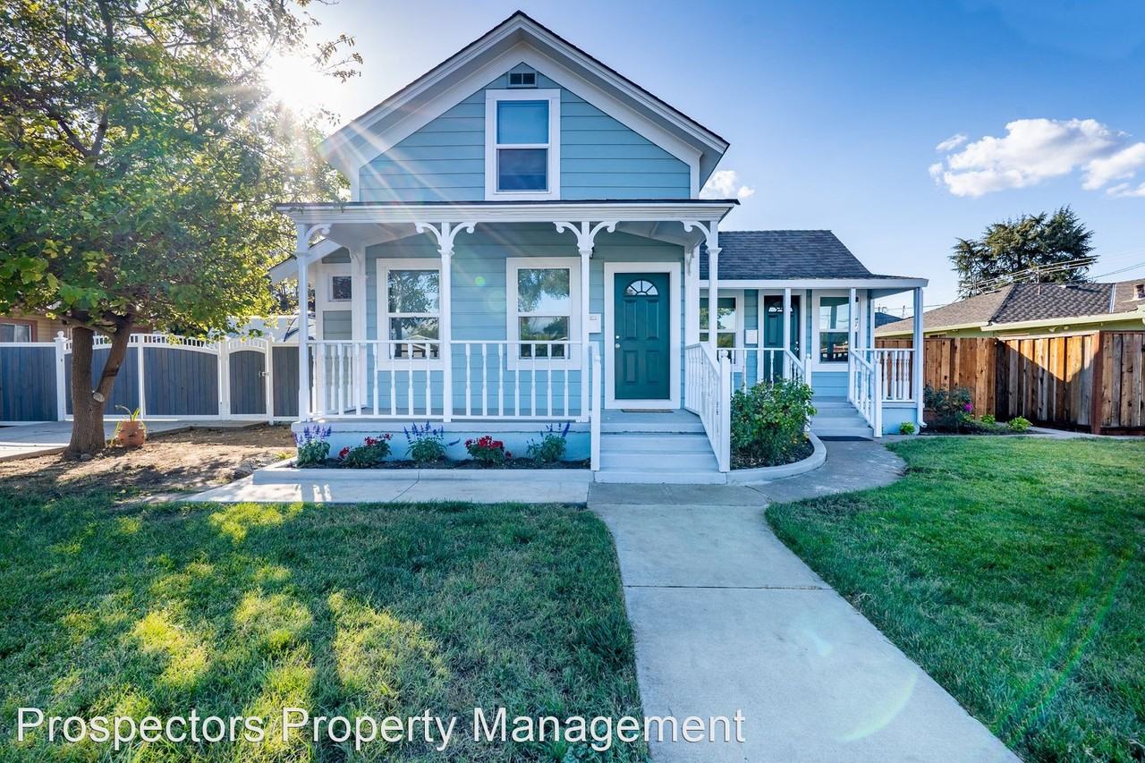 7881 Rosanna Street - Photo 3 of 37