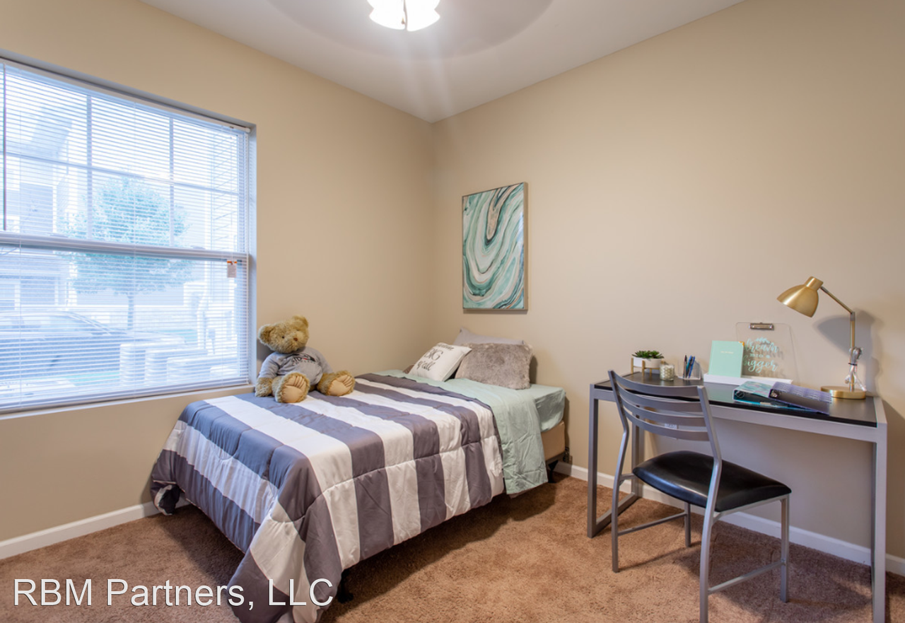 Enclave - Photo 3 of 19