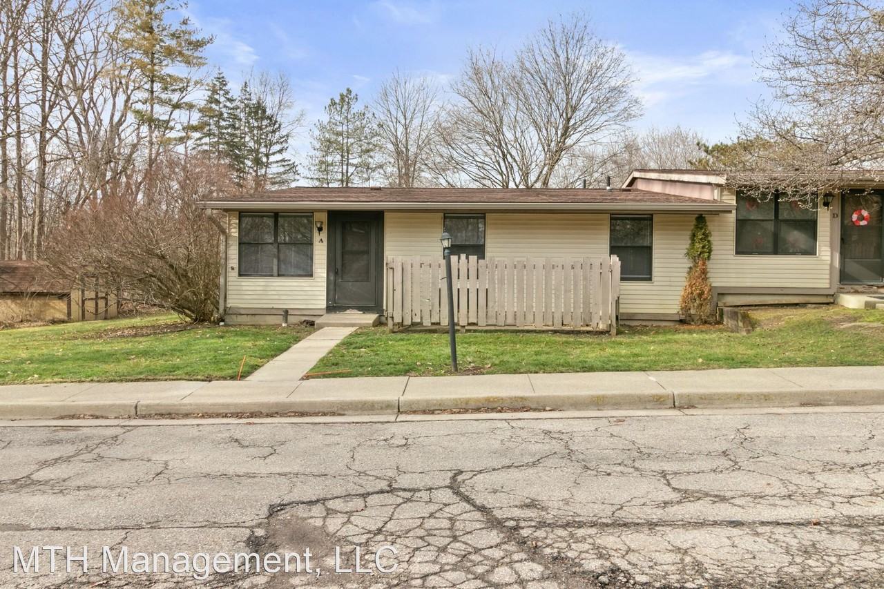 1373 Montgomery Court - Photo 2 of 33