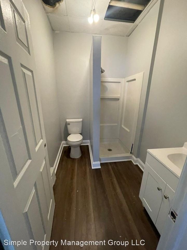 520-524 Windsor Street - Photo 2 of 3