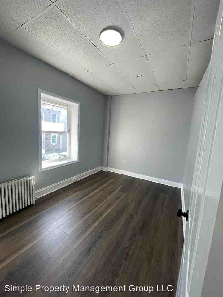 520-524 Windsor Street - Photo 3 of 3