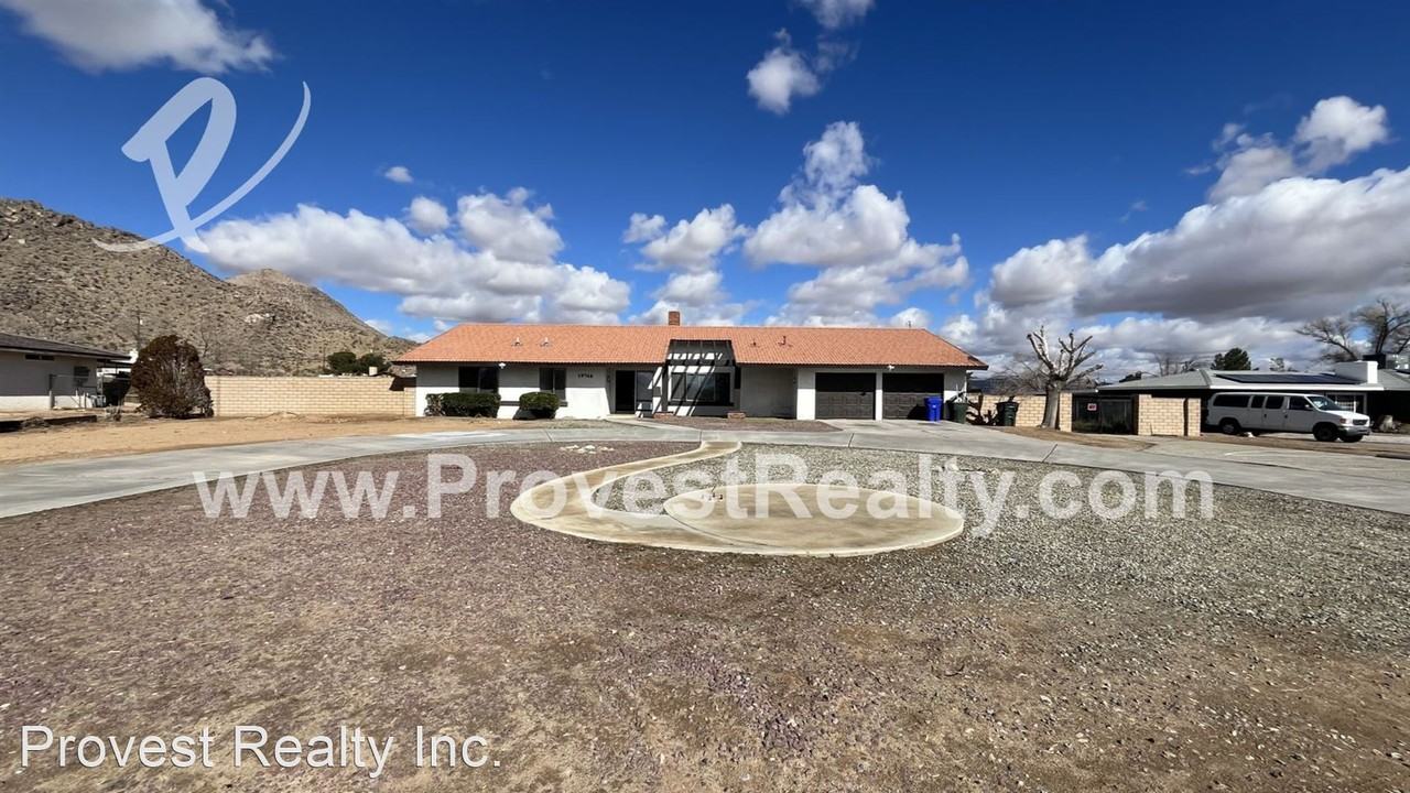 19746 Highway 18, Apple Valley, CA 92307 4 Bedroom Apartment for Rent