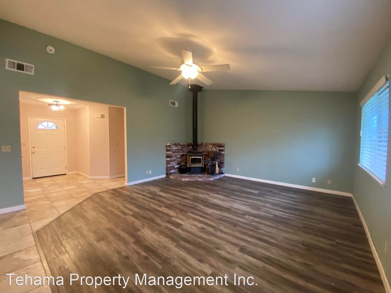 8220 Marek Rd - Photo 2 of 23
