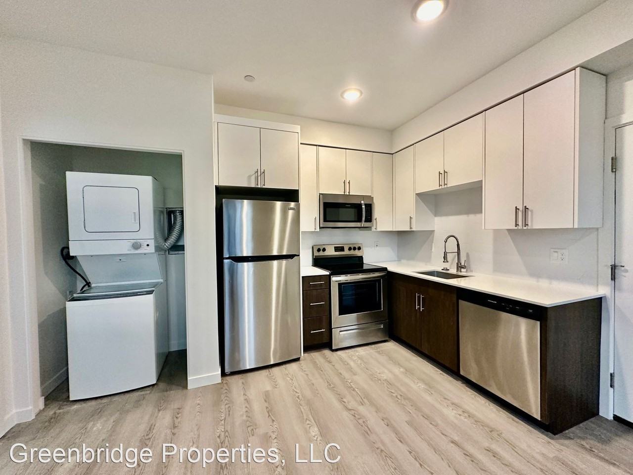 1 MONTH FREE RENT! Brand New Modern Units in N. Tabor Neighborhood - Photo 2 of 32