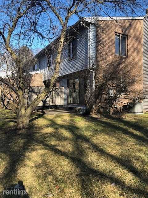 1760 Maple Rdg - Photo 2 of 25