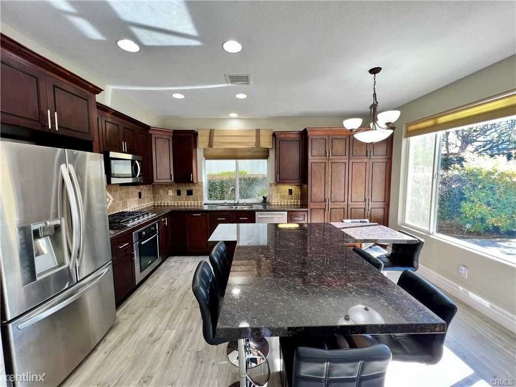 24972 Footpath Ln - Photo 3 of 20
