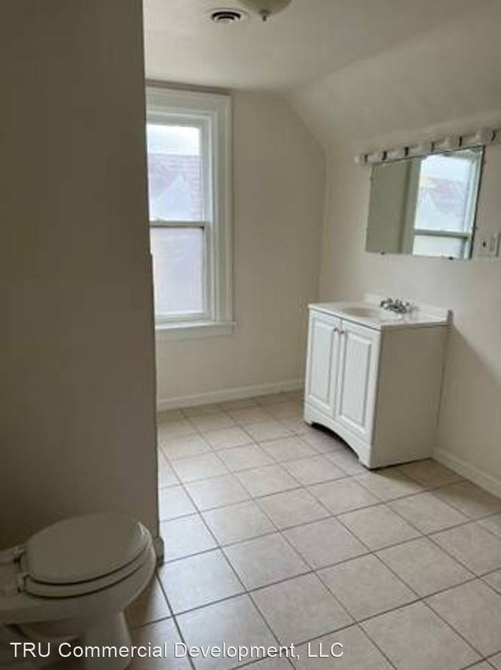 738 AUBURN AVE - Photo 2 of 3