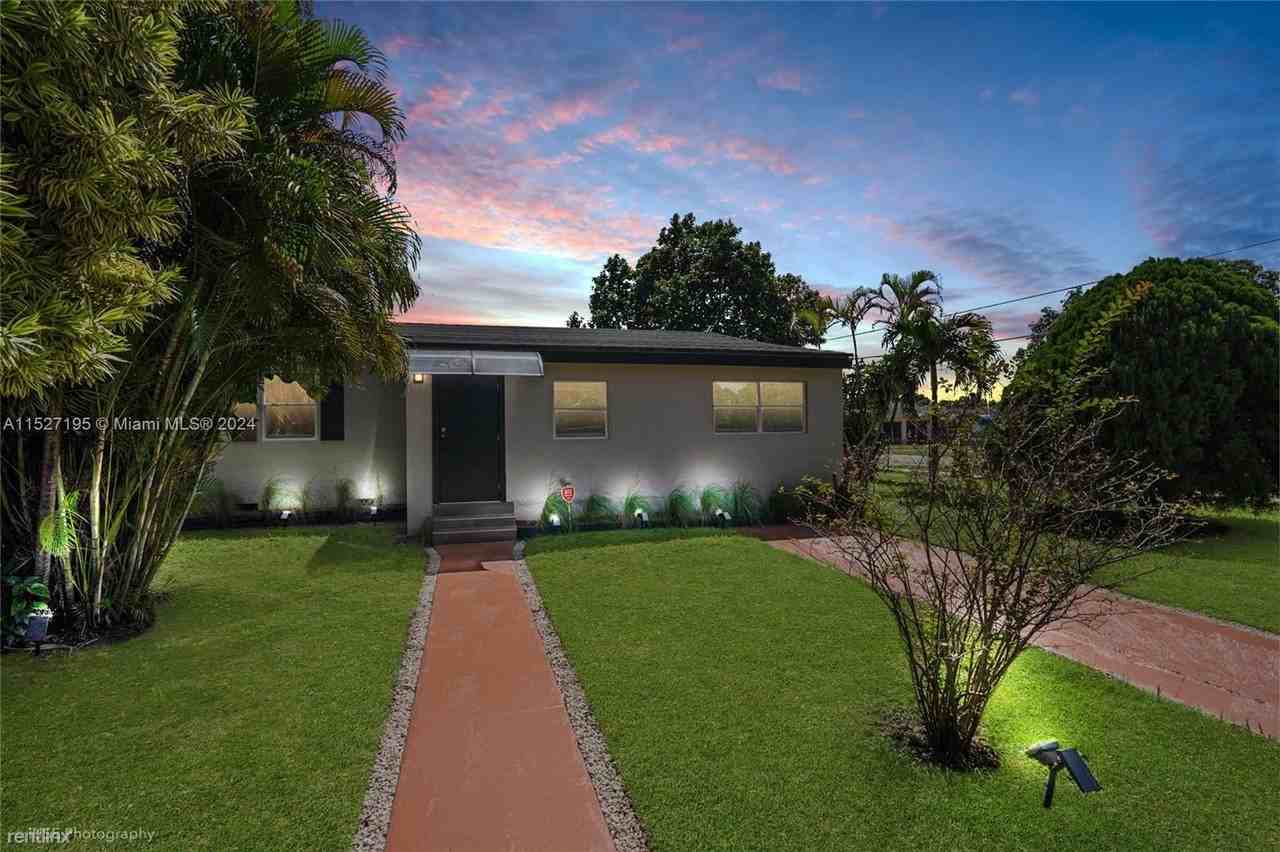 2990 Nw 50th St - Photo 3 of 15