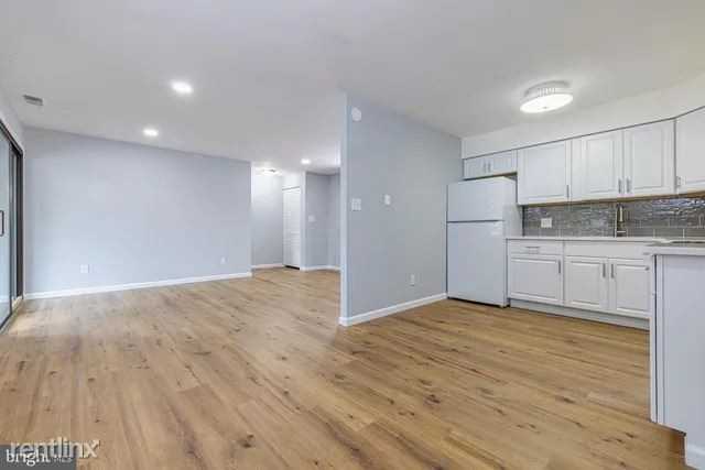 2749 Mimosa Ct - Photo 2 of 18