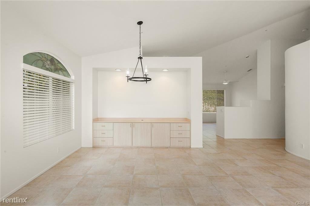 306 La Fremontia - Photo 2 of 11