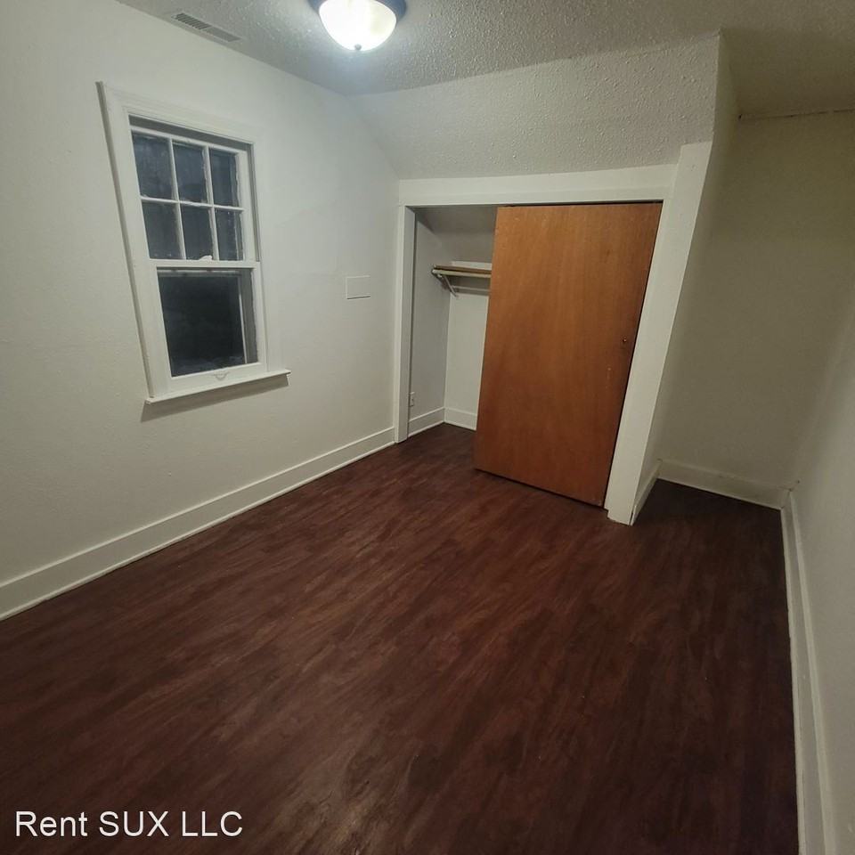 1200 JENNINGS - Photo 3 of 7