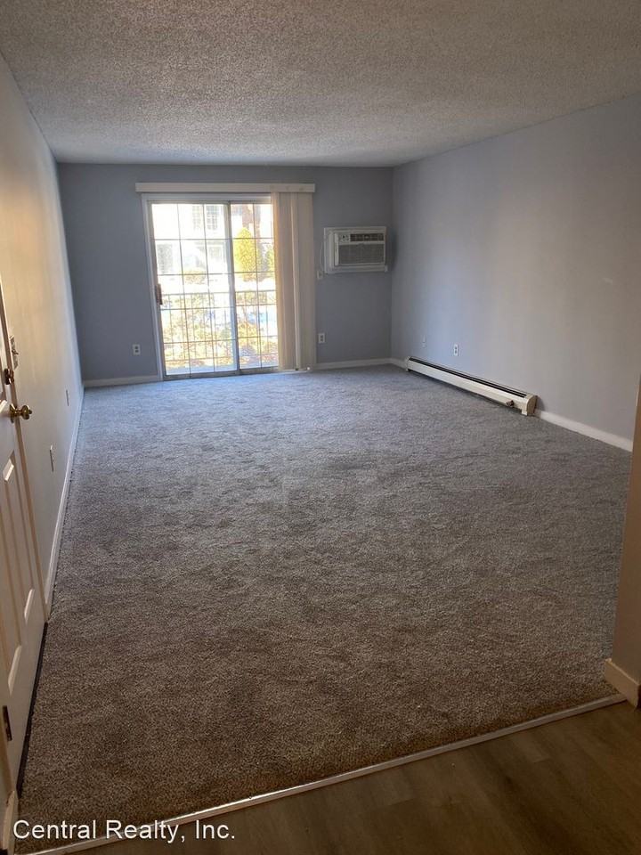 14 Northbrook Dr - Photo 3 of 5