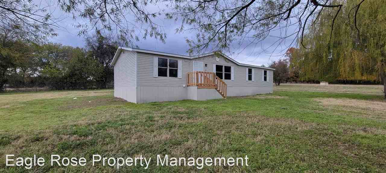 100 Lazy Meadow Ct - Photo 2 of 2