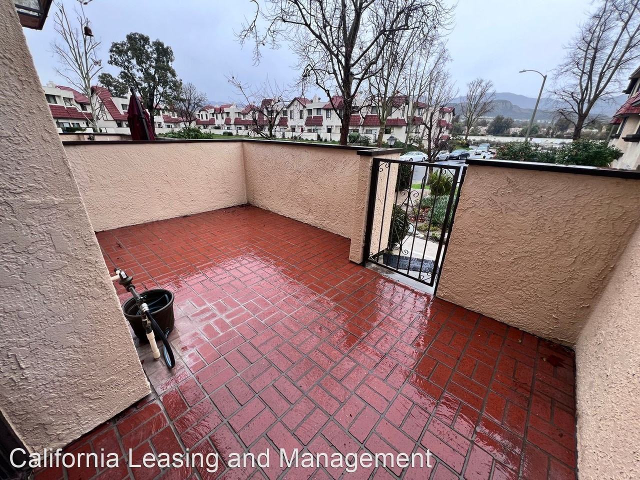 27627 Nugget Dr #5 - Photo 2 of 17