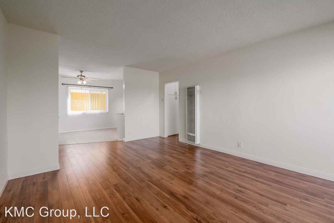 1521 E Windsor Rd - Photo 3 of 22