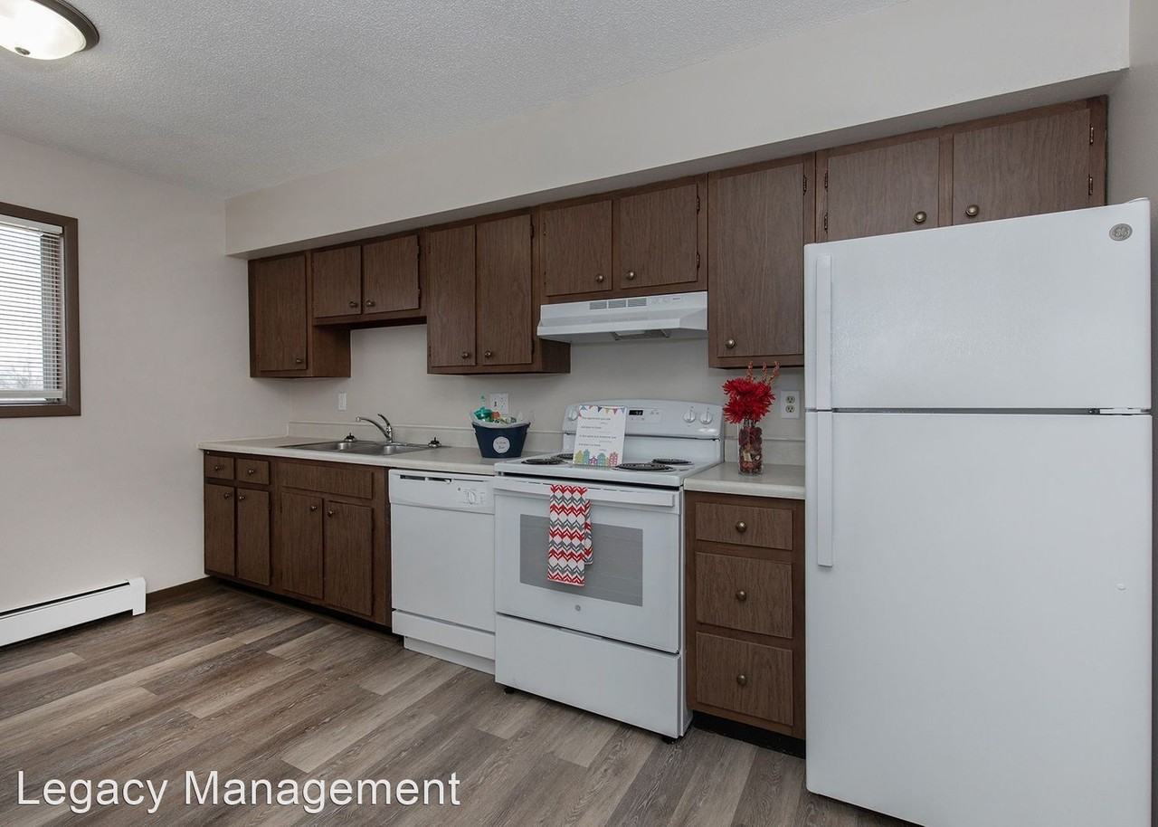 Sycamore Street Apartments - Photo 3 of 26