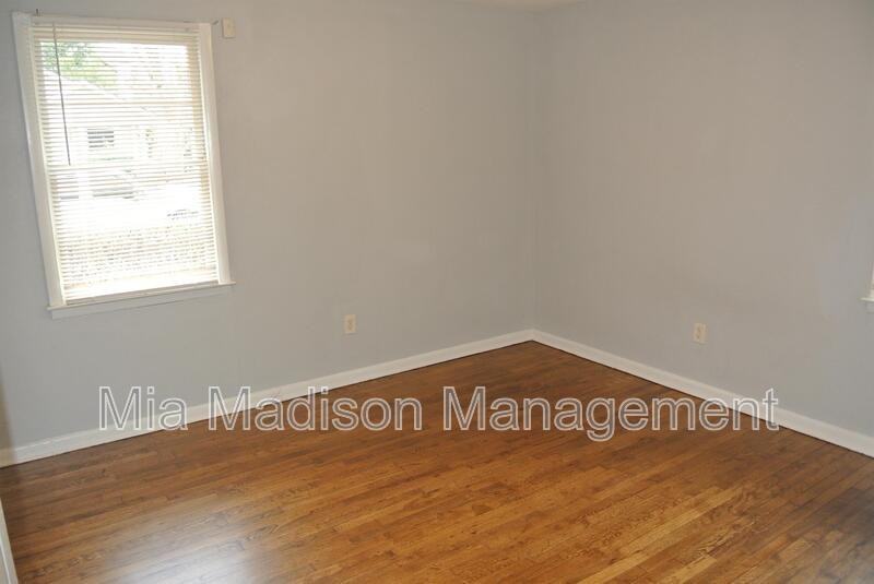 310 Forrest Ave - Photo 6 of 11