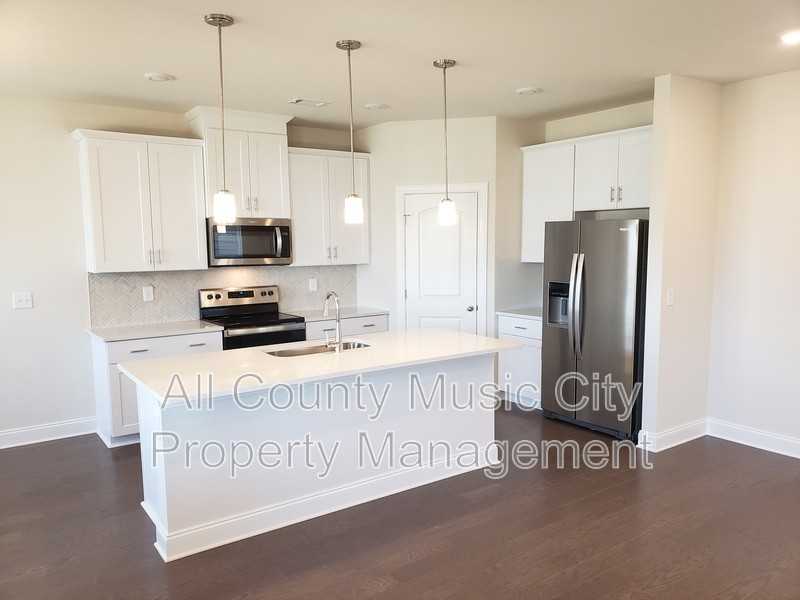 1608 Espy Aly - Photo 5 of 27