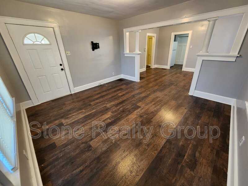 715 3rd Ave - Photo 2 of 9