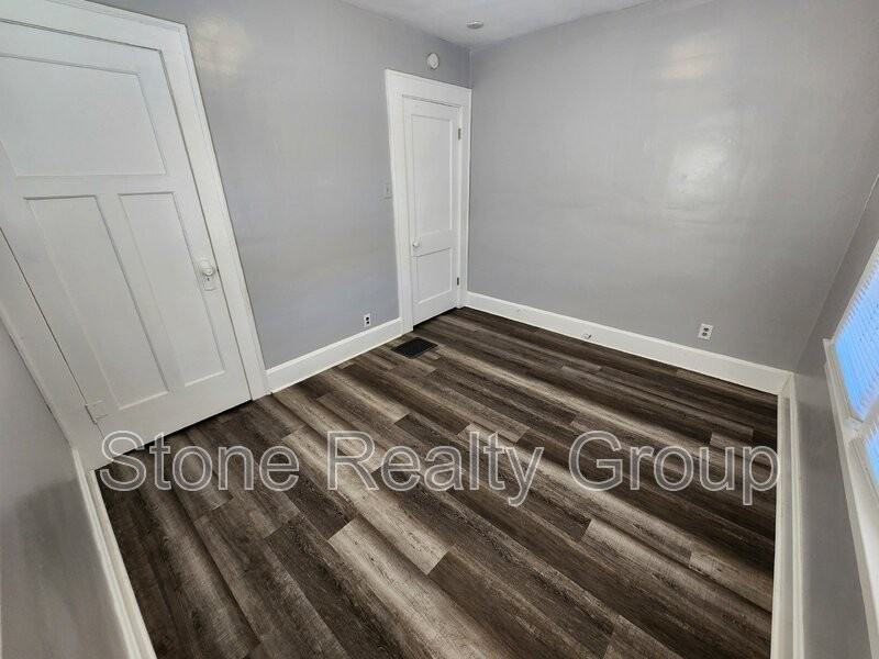 715 3rd Ave - Photo 7 of 9