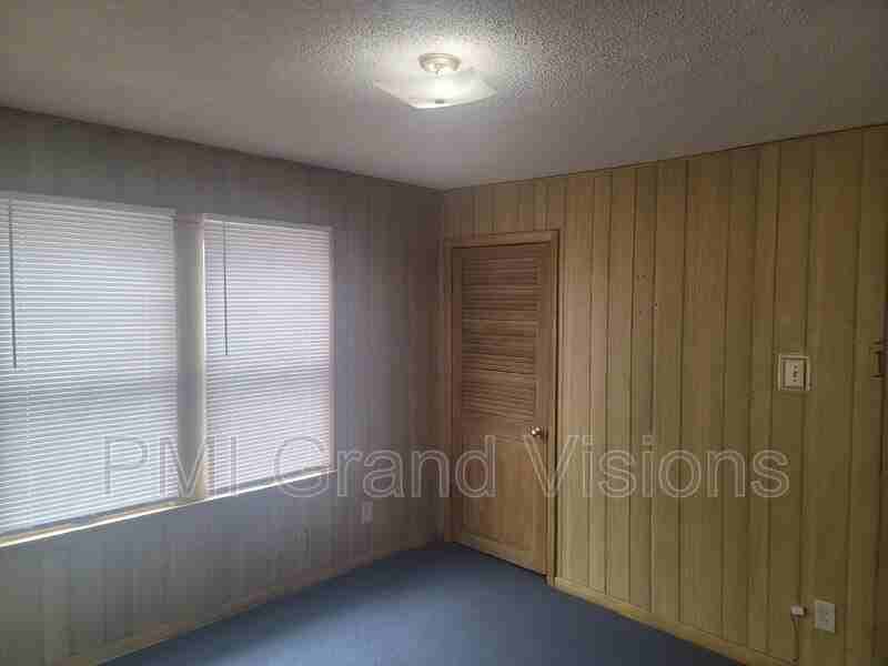 1010 4th St - Photo 2 of 26