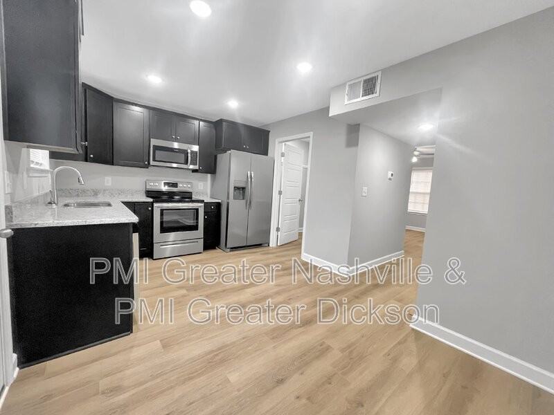 826 Old Charlotte Rd #1 - Photo 4 of 20